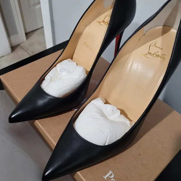 Authentic Christian Louboutin Iconic Black Kate Pumps 3.9" - Picture 5 of 13